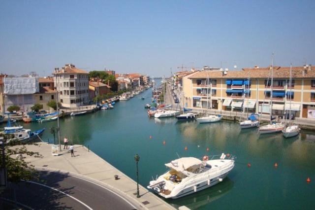Riviera Appartament Grado Buitenkant foto